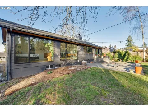 2400 SW 81st Avenue Portland OR 97225
