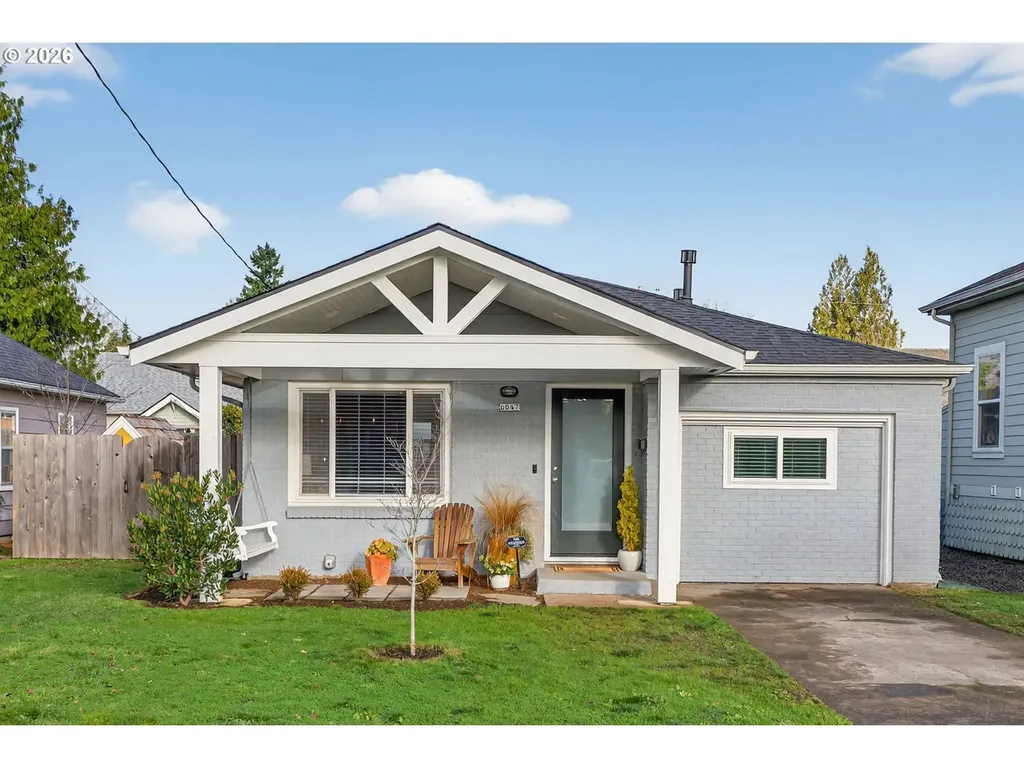 6047 SE Rhone Street Portland OR 97206