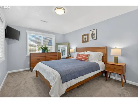 6047 SE Rhone Street Portland OR 97206