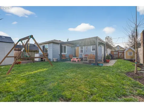 6047 SE Rhone Street Portland OR 97206