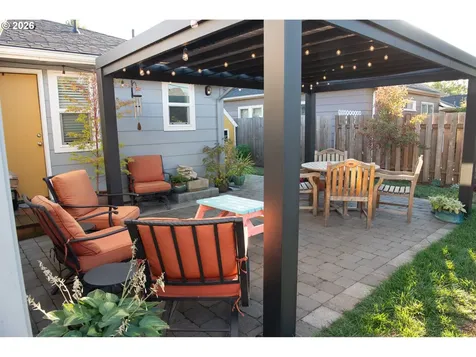 6047 SE Rhone Street Portland OR 97206
