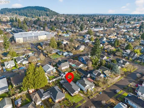 6047 SE Rhone Street Portland OR 97206