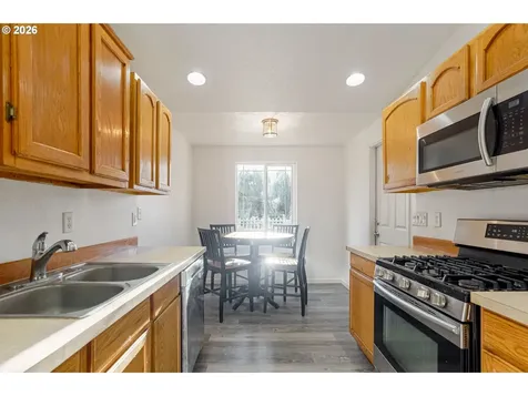 1716 Fir Street Sweet Home OR 97386