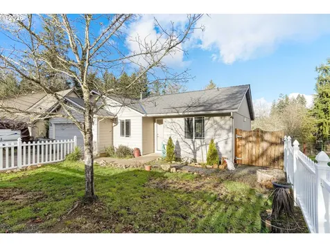 1716 Fir Street Sweet Home OR 97386