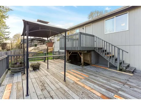 1716 Fir Street Sweet Home OR 97386