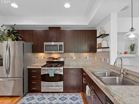 2151 NE Redelfs Way Beaverton OR 97006