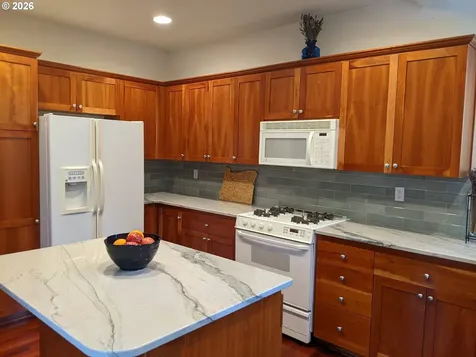 12890 SW Blue Heron Place Portland OR 97223