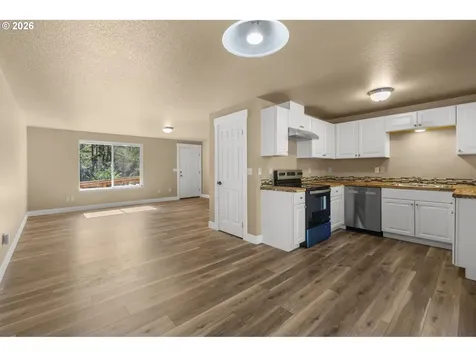 110 Sunny Basin Road Castle Rock WA 98611