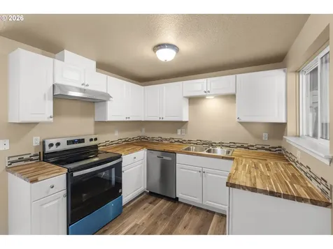 110 Sunny Basin Road Castle Rock WA 98611