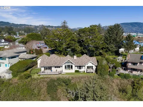 201 Allen Lane Brookings OR 97415