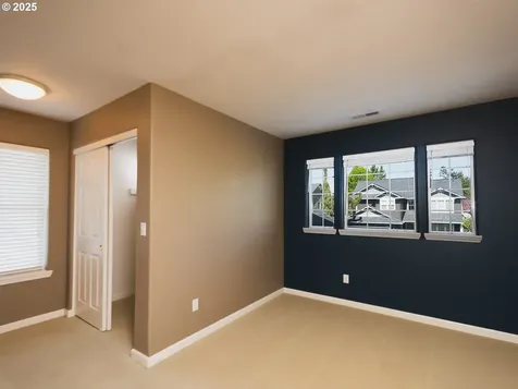2505 NW 124th Street Vancouver WA 98685