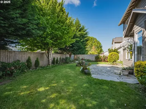 2505 NW 124th Street Vancouver WA 98685