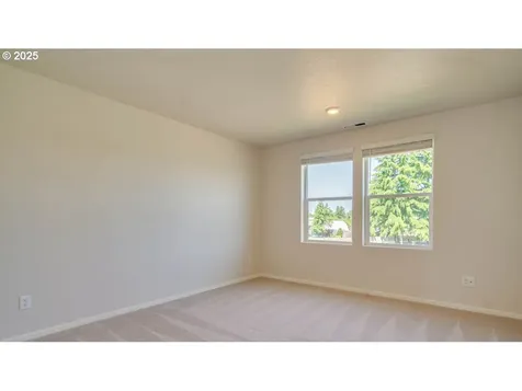 4995 Marr Avenue NE Salem OR 97301