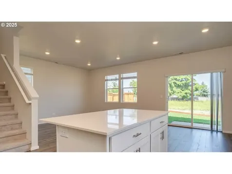 4995 Marr Avenue NE Salem OR 97301