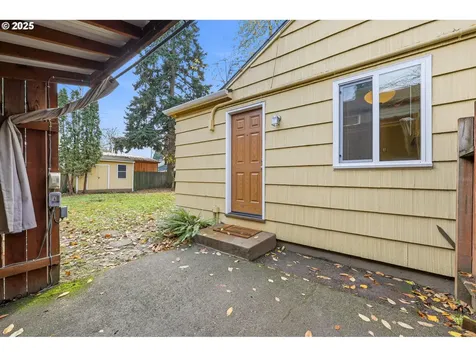 9314 N Tioga Avenue Portland OR 97203