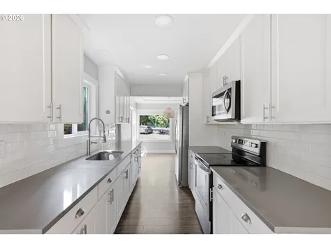 5724 NE 60th Avenue Portland OR 97218