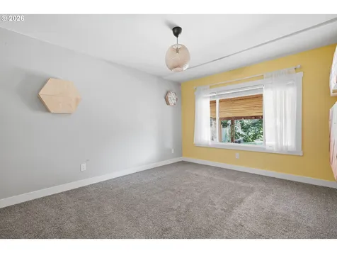 5724 NE 60th Avenue Portland OR 97218