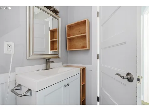 5724 NE 60th Avenue Portland OR 97218