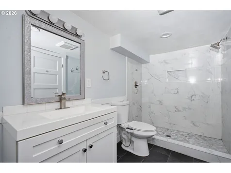 5724 NE 60th Avenue Portland OR 97218