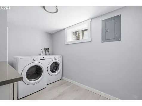 5724 NE 60th Avenue Portland OR 97218