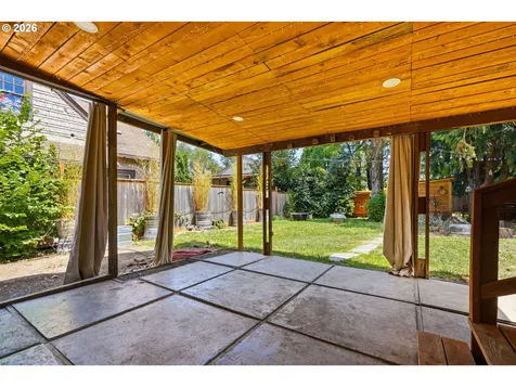 5724 NE 60th Avenue Portland OR 97218