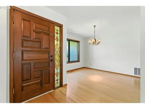 13850 SW Martingale Court Beaverton OR 97008