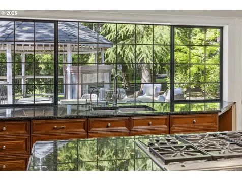 2757 Rivendell Road Lake Oswego OR 97034