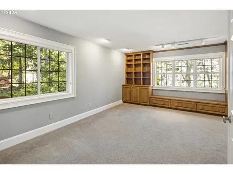 2757 Rivendell Road Lake Oswego OR 97034