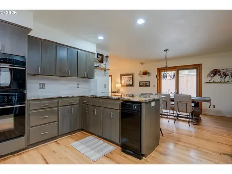 1827 NW Doral Street Mcminnville OR 97128
