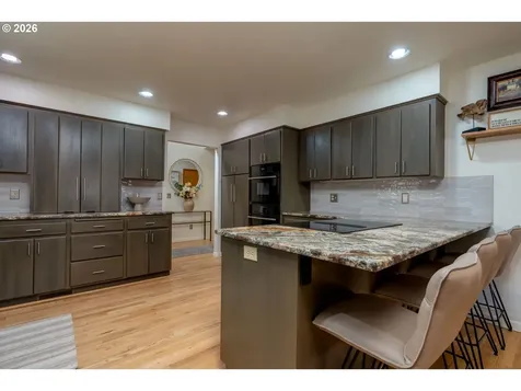 1827 NW Doral Street Mcminnville OR 97128