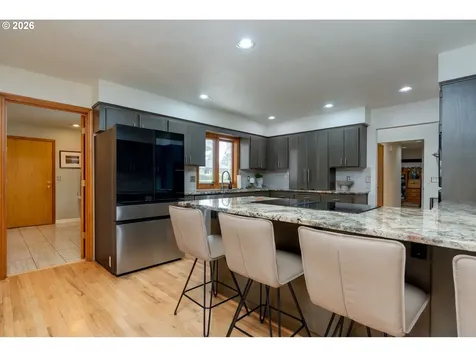 1827 NW Doral Street Mcminnville OR 97128