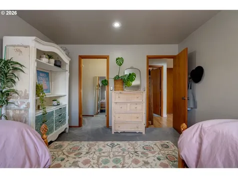 1827 NW Doral Street Mcminnville OR 97128