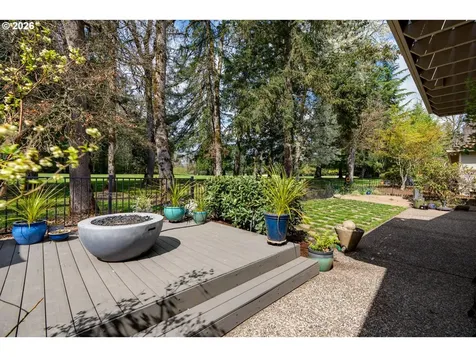 1827 NW Doral Street Mcminnville OR 97128