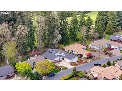 1827 NW Doral Street Mcminnville OR 97128