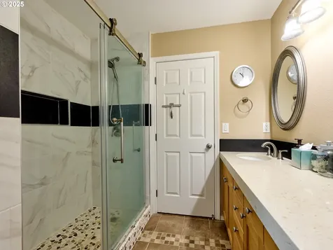 695 N Juniper Court Canby OR 97013
