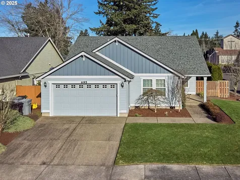 695 N Juniper Court Canby OR 97013
