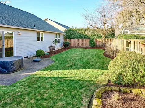 695 N Juniper Court Canby OR 97013