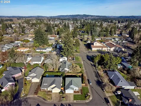 695 N Juniper Court Canby OR 97013