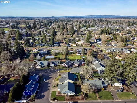 695 N Juniper Court Canby OR 97013