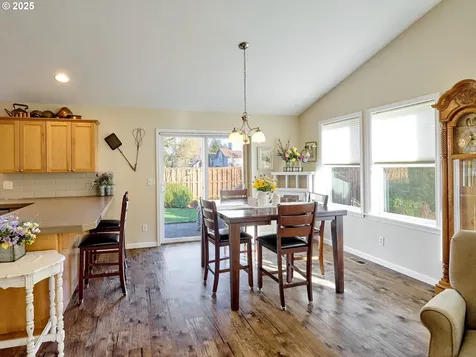 695 N Juniper Court Canby OR 97013