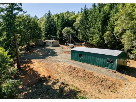 281 Callahan Road Roseburg OR 97471