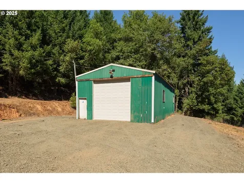 281 Callahan Road Roseburg OR 97471