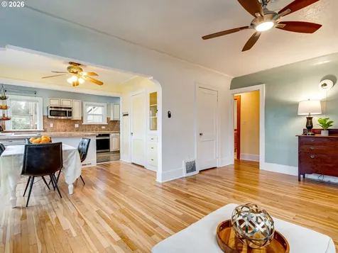 1510 Kinnear Street Kelso WA 98626