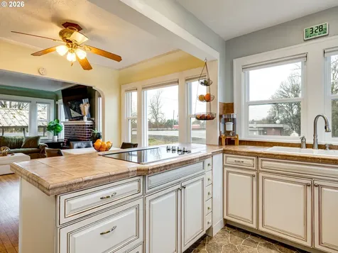 1510 Kinnear Street Kelso WA 98626