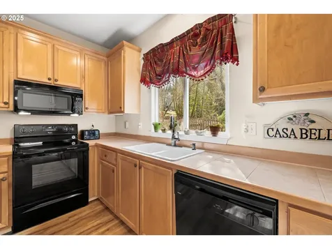 14916 SW Falkland Court Portland OR 97223