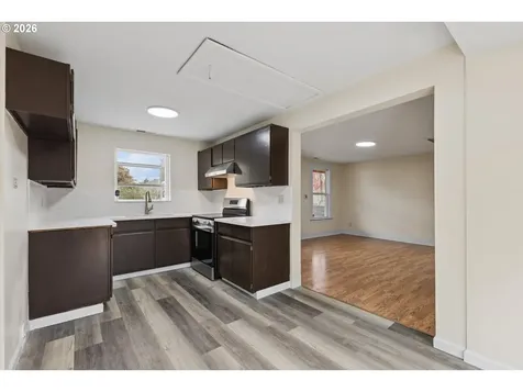 8305 SE Schiller Street Portland OR 97266