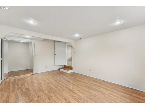 8305 SE Schiller Street Portland OR 97266