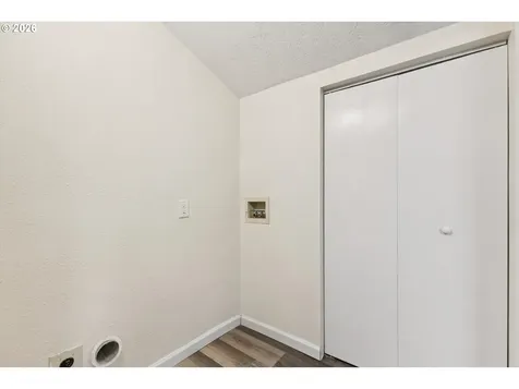 8305 SE Schiller Street Portland OR 97266
