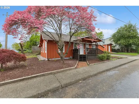 8305 SE Schiller Street Portland OR 97266