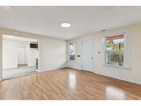 8305 SE Schiller Street Portland OR 97266